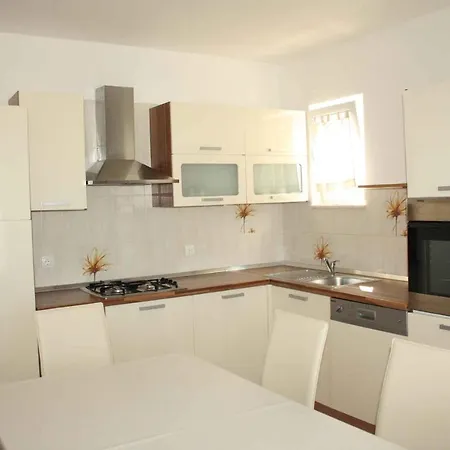 In - Sibenik Riviera 36376 Primosten