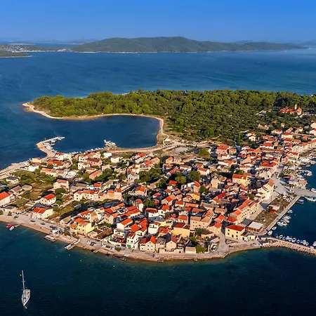 In - Sibenik Riviera 36376 Apartman Primošten